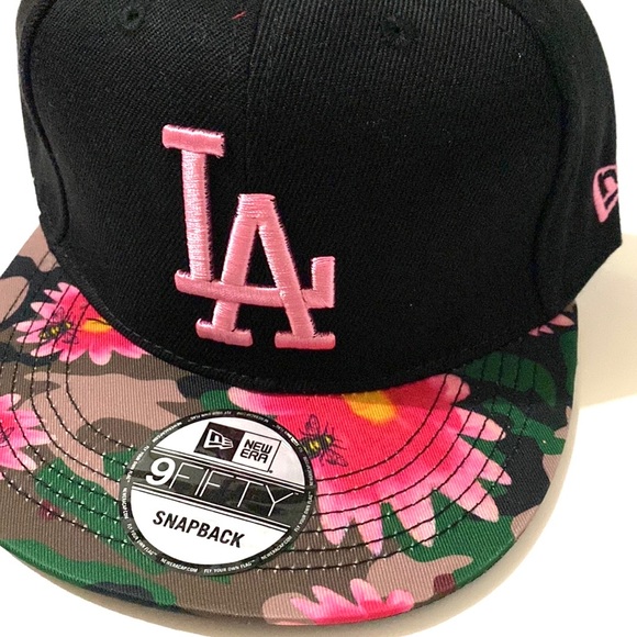 New Era LA Dodgers ‘Pink Floral” 9FIFTY Snapback - Picture 2 of 5